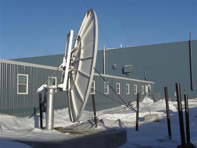 Satellite dish service by Mark Erney for Baker Lake, Nunavut, Canada Gold Mining Camp Picture 31